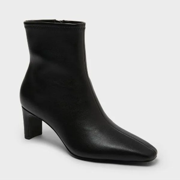 Gabrielle Ankle Boots — Black
